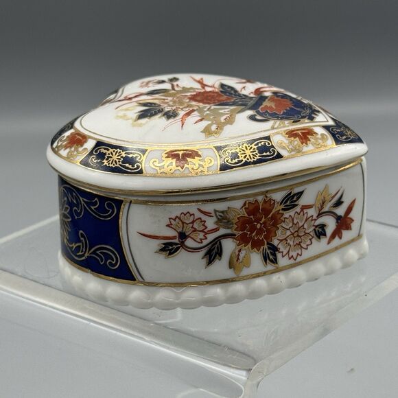 Vtg Imari Ware Heart Shaped Trinket Box Japan Floral Design Romance Vanity Glam - Picture 5 of 9